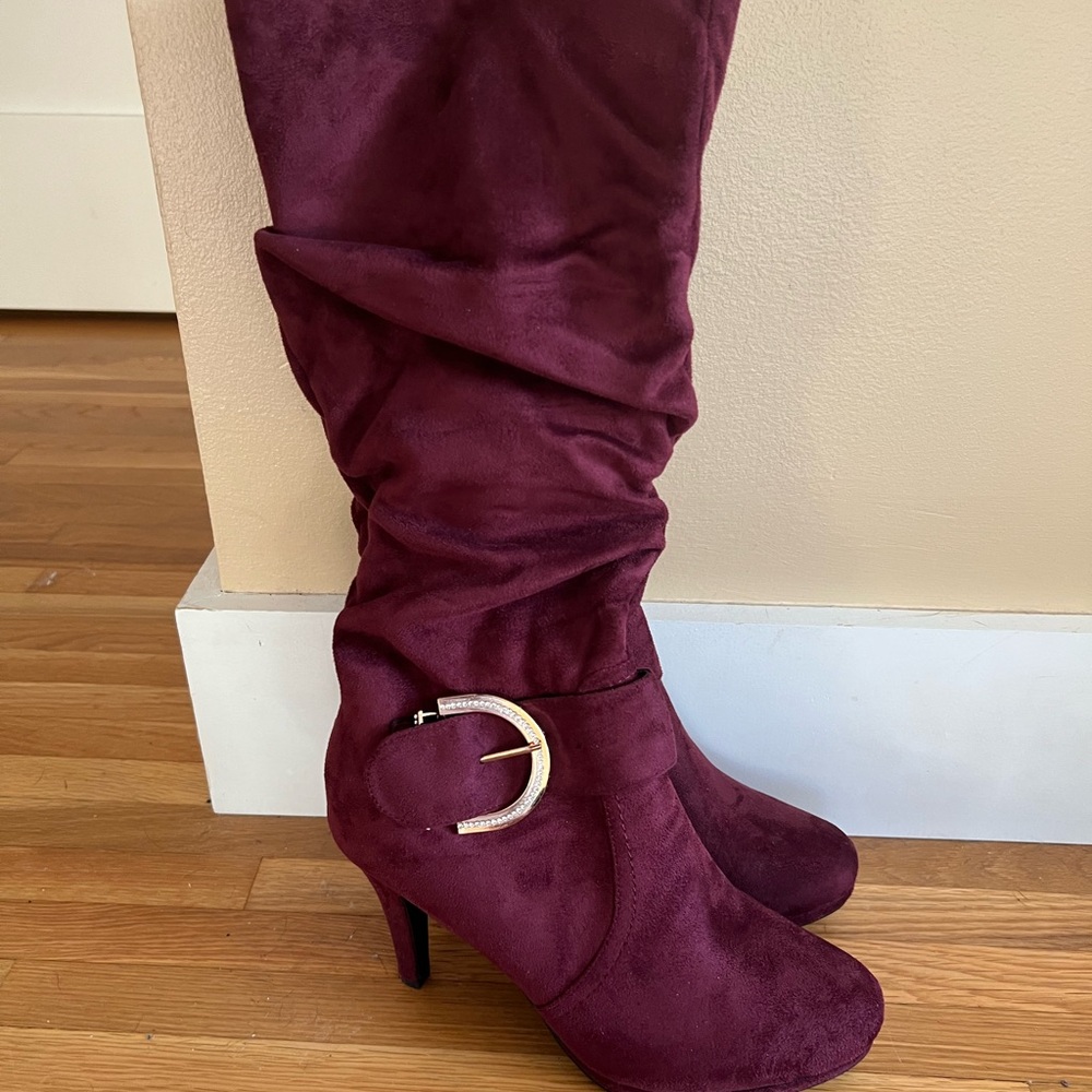 Purple Heeled Boots with Slouchy Design and High Heel